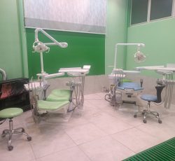 استخدام دندانپزشک عمومی دارای پروانه جهت همکاری در مشهد