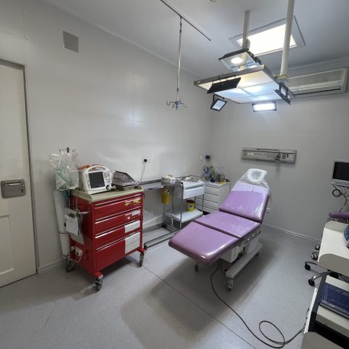 واگذاری اتاق عمل سرپایی در بیمارستان
