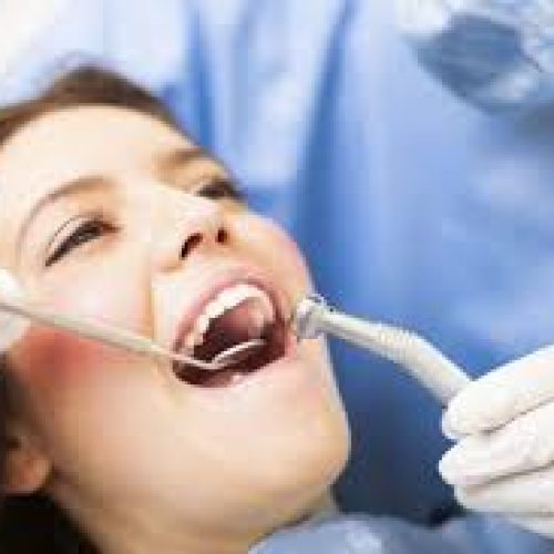 استخدام دندانپزشک جهت همکاری در درمانگاه اباعبدالله الحسین تهرانپارس