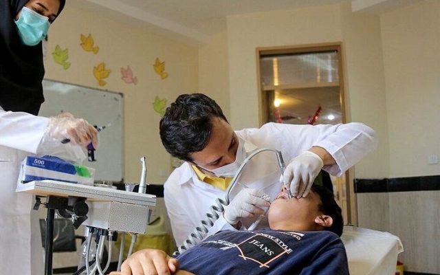 ۱۰ درصد دستیاران دانشکده دندانپزشکی مشهد غیر ایرانی هستند