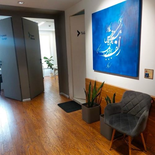 دعوت به همکاری از متخصص پوست، مو و زیبایی