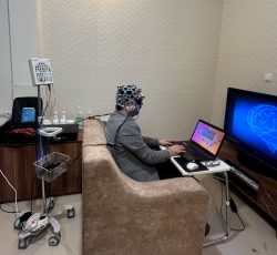 استخدام متخصص اعصاب و روان در کلینیک علوم اعصاب