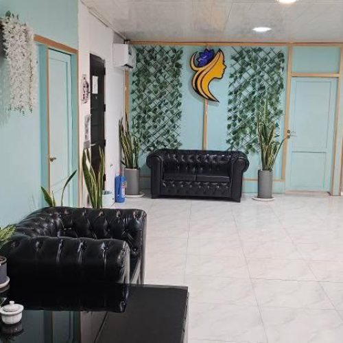 نیازمند متخصص پوست،دندانپزشک و پزشک عمومی مسلط به امور زیبایی